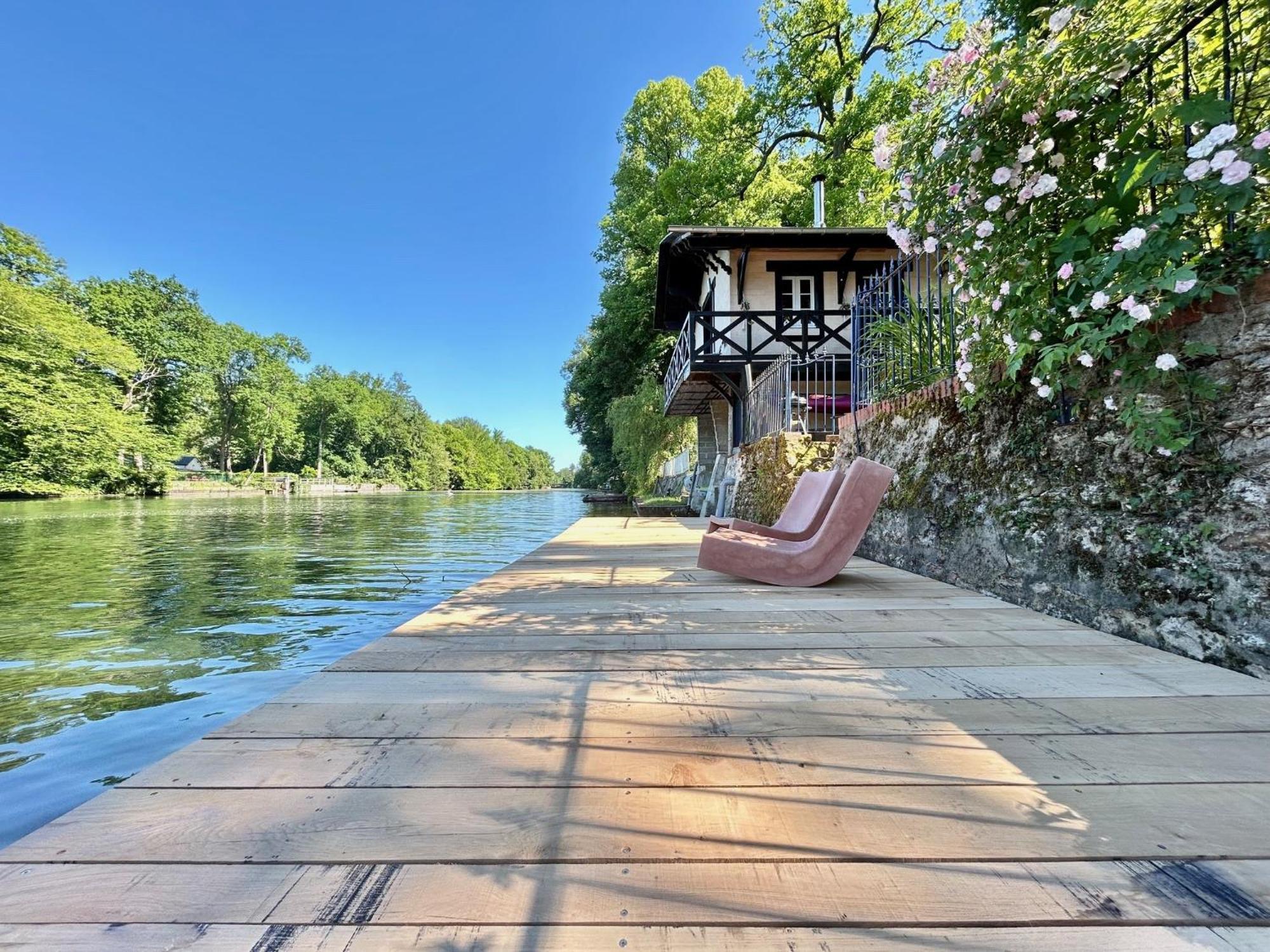 Le Chalet Bucolique Au Bord De L'Eau Olivet  Exterior foto